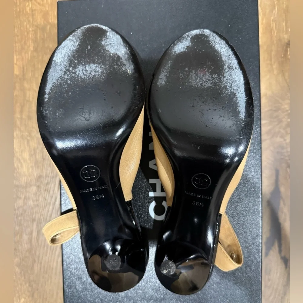 CHANEL chic heels